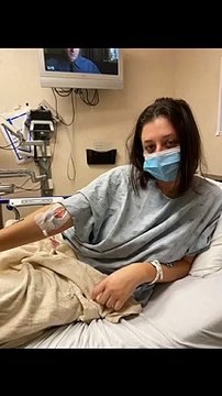 Joven es hospitalizada tras comer 32 rollos de sushi