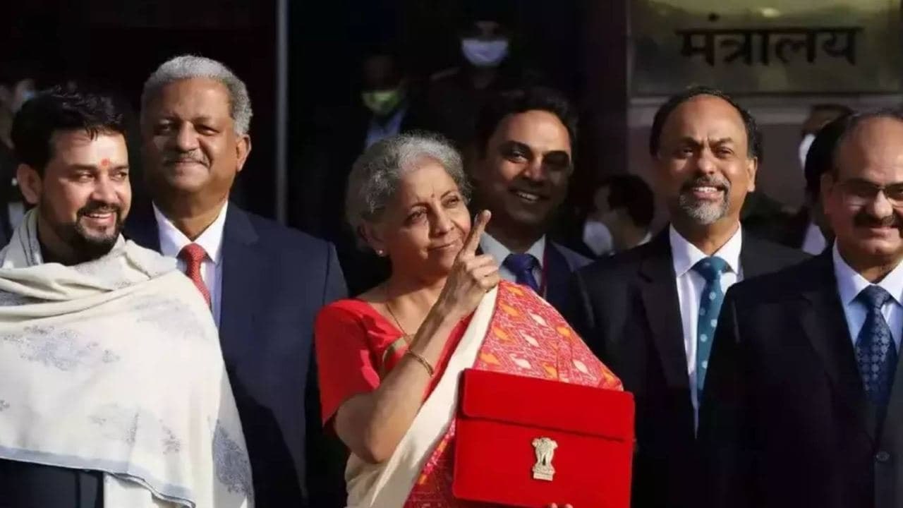 Budget 2022: Standard Deduction హైక్  Tax రిలీఫ...