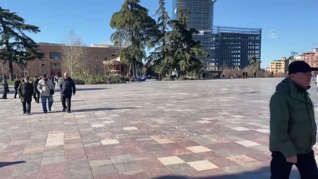 Arnavutluk'un başkenti doğası ve zengin tarihi mirasıyla her mevsim turistlerin ilgisini çekiyor