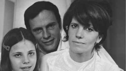 GALA VIDEO - EXCLU – Marie Trintignant : la mort de sa petite soeur à 9 mois, le drame de sa vie