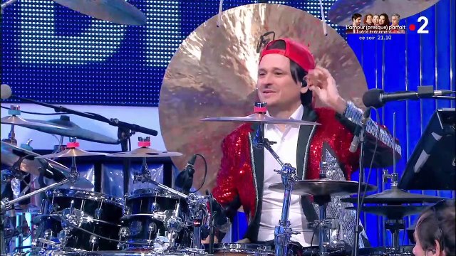 Nagui annonce le départ de Damien, le batteur de l’émission N’oubliez pas les paroles sur France 2: Il s’en va sous d'autres cieux - VIDEO