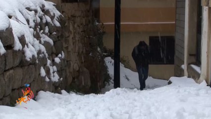 مع ارتفاع وسائل التدفئة.. الزائر الأبيض يحل ضيفا على لبنان