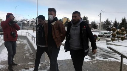 UYUŞTURUCUDAN EV HAPSİ ALDI, 9 GÜN SONRA 10 KİLO ESRARLA YAKALANDI