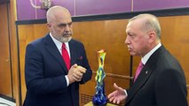 Arnavutluk Başbakanı Rama ile Cumhurbaşkanı Erdoğan'ın 'vazo' diyaloğu: Senin böyle maharetlerin var mı?