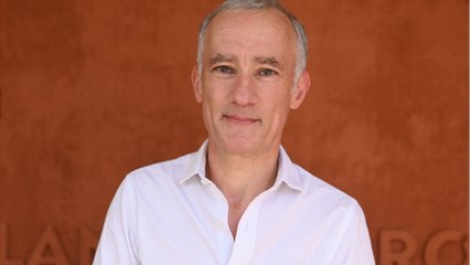 VOICI - Gilles Bouleau : ce que les téléspectateurs lui demandent tout le temps quand ils le croisent dans la rue