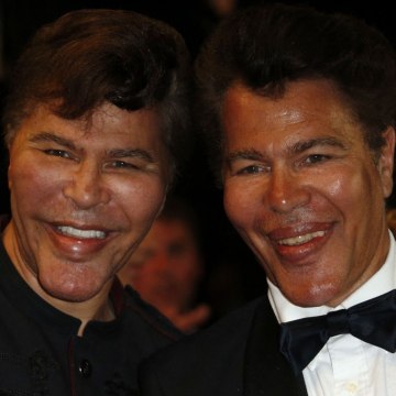 VOICI :SOCIAL Grichka Bogdanoff : cette triste raison pour laquelle le jumeau d’Igor ne s’est jamais marié et n’a pas eu d’enfant