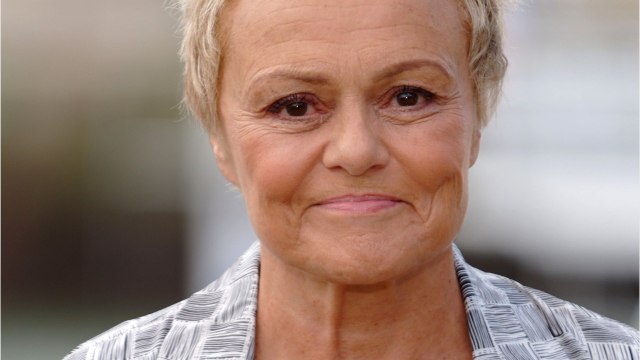 VOICI: Mon Ange : le chien de Muriel Robin dans la série de TF1 est-il vraiment le sien ?