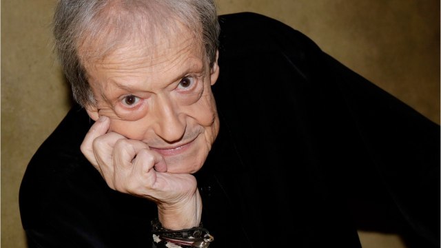 VOICI : « Je sais qu’il m’en veut : les regrets de Guy Carlier concernant sa relation avec son fils Raphaël, alias Carlito