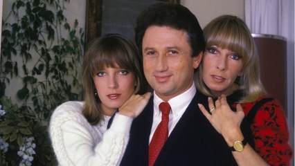 VOICI - Dany Saval a 80 ans : que devient sa fille Stéfanie Jarre, que Michel Drucker a adoptée ?