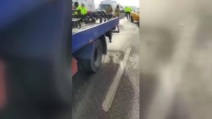 Son dakika haberleri... Bakırköy'de polis aracı ile taksinin çarpıştığı kazada 4 kişi yaralandı