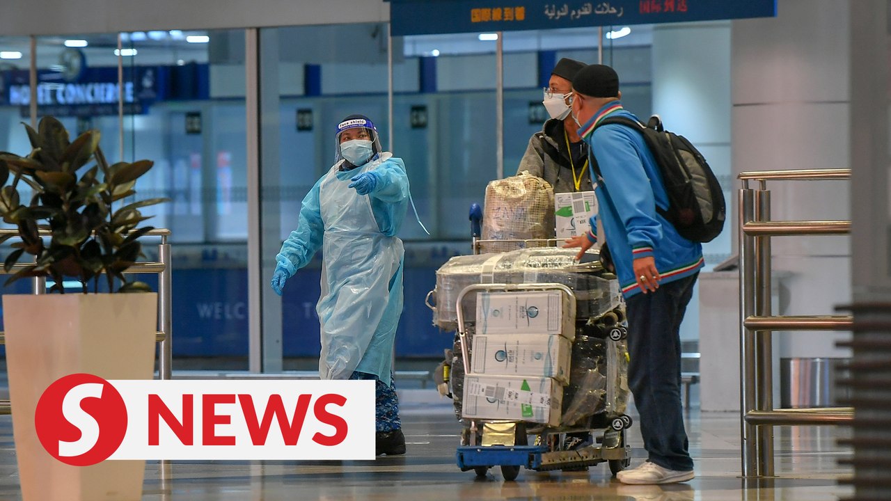 Khairy: Travellers with booster shot only need five-day quarantine