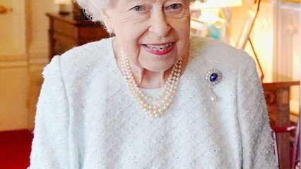 VOICI - Elizabeth II morte d'inquiétude : cette chose qu'elle implore à William d'arrêter