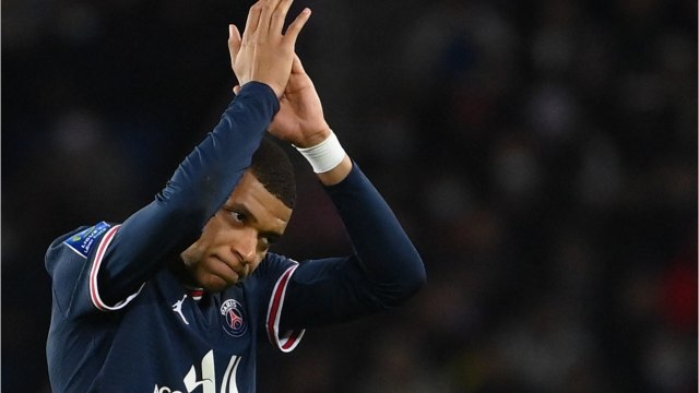 Voici - On ne lui donnait que 200 euros d'argent de poche : le stratagème des parents de Kylian Mbappé pour lui cacher les sommes astronomiques qu'il gagnait