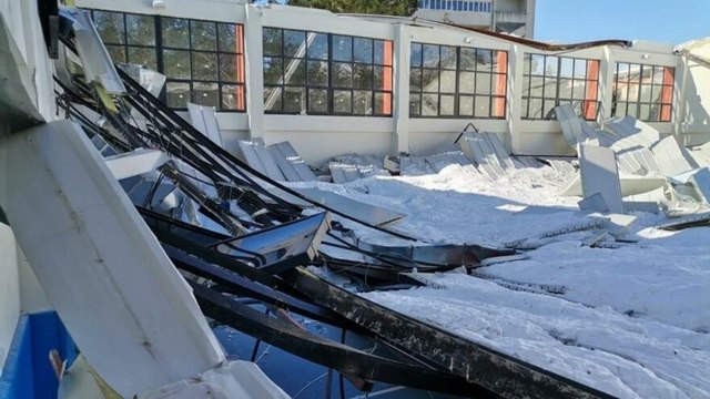 Daha inşaatı bitmeden çatısı çöktü