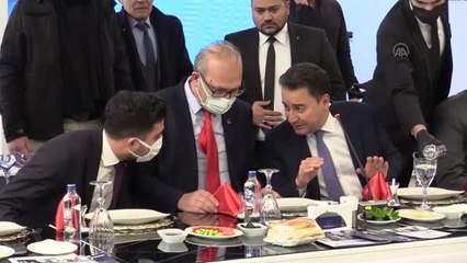 DEVA Partisi Genel Başkanı Babacan, basın mensuplarıyla buluştu