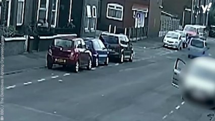 Dad is gunned down in broad daylight as girls in princess dresses play nearby