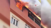 Esenyurt'ta çatı katı alev alev yandı