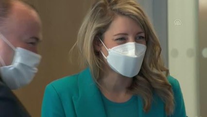 Josep Borrell, Kanada Dışişleri Bakanı Joly ile bir araya geldi