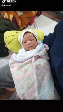 Ông Ngoại 76 tuổi có thêm con trai riêng khiến các con cháu bối rối về cách xưng hô