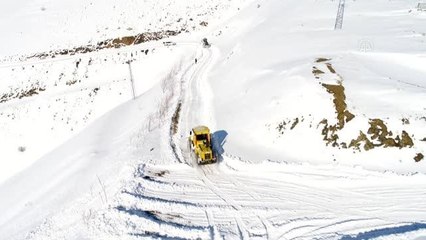 Drone - Palu'da kar kalınlığı 2 metreye ulaştı