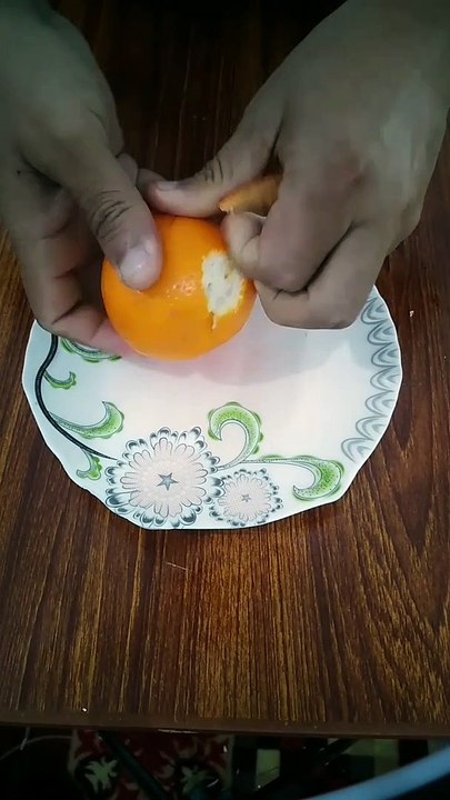 how to make orange flower art.