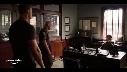 Reacher - Prison Brawl - Alan Ritchson Jack Reacher