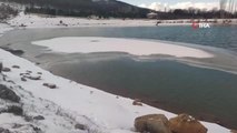 Kütahya'daki Demirciören Göleti buz tuttu