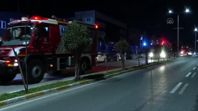 Tuzla'da mobilya fabrikasında çıkan yangın söndürüldü