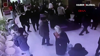 Randevu almasını isteyen doktora saldırdı! O anlar kamerada