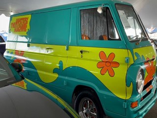 SCOOBY DOO! You can buy a replica Mystery Machine in Arizona - ABC15 Digital