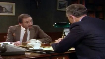 Yes Prime Minister S02 - Ep04 A Conflict Of Interest Hd Watch