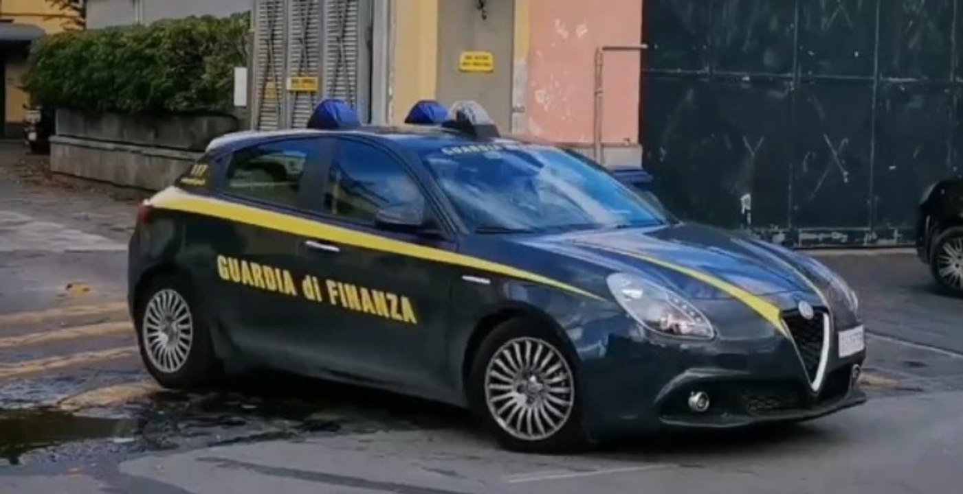 Torre Annunziata (NA) - Evasione fiscale: sequestri per oltre 17 milioni a società edile (21.01.22)