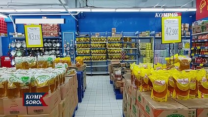 Sejumlah Ritel Di Sorong Menjual Minyak Goreng Murah Namun Penjualan Dibatasi
