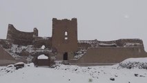 Dünya mirası Ani ziyaretçilerini karla kaplı güzelliğiyle ağırlıyor