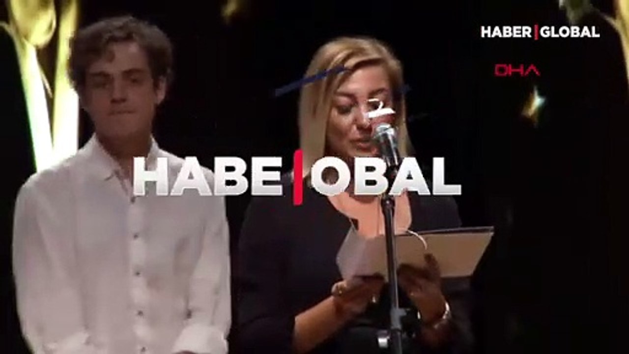 Trans birey olduğunu açıklayan Çukur'un Timsah Celil'i Ahmet Melih Yılmaz o ödülü alırken bakın ne demiş