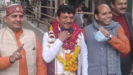 बीजेपी प्रत्याशी कपिल देव अग्रवाल ने दिया विवादित बयान,कहा- जिसे वैक्सीन नहीं लगवानी वो खा लें जहर'