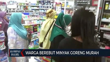 Warga Berebut Minyak Goreng Murah