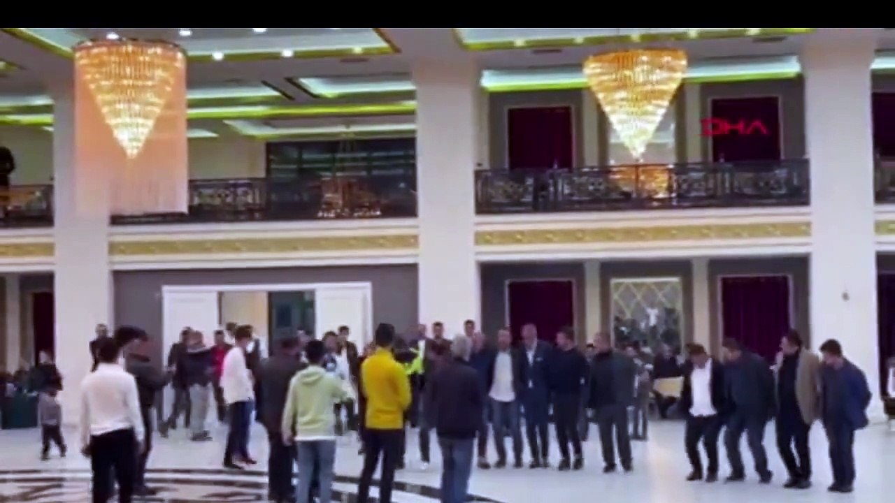 Polis halaybaşı oldu