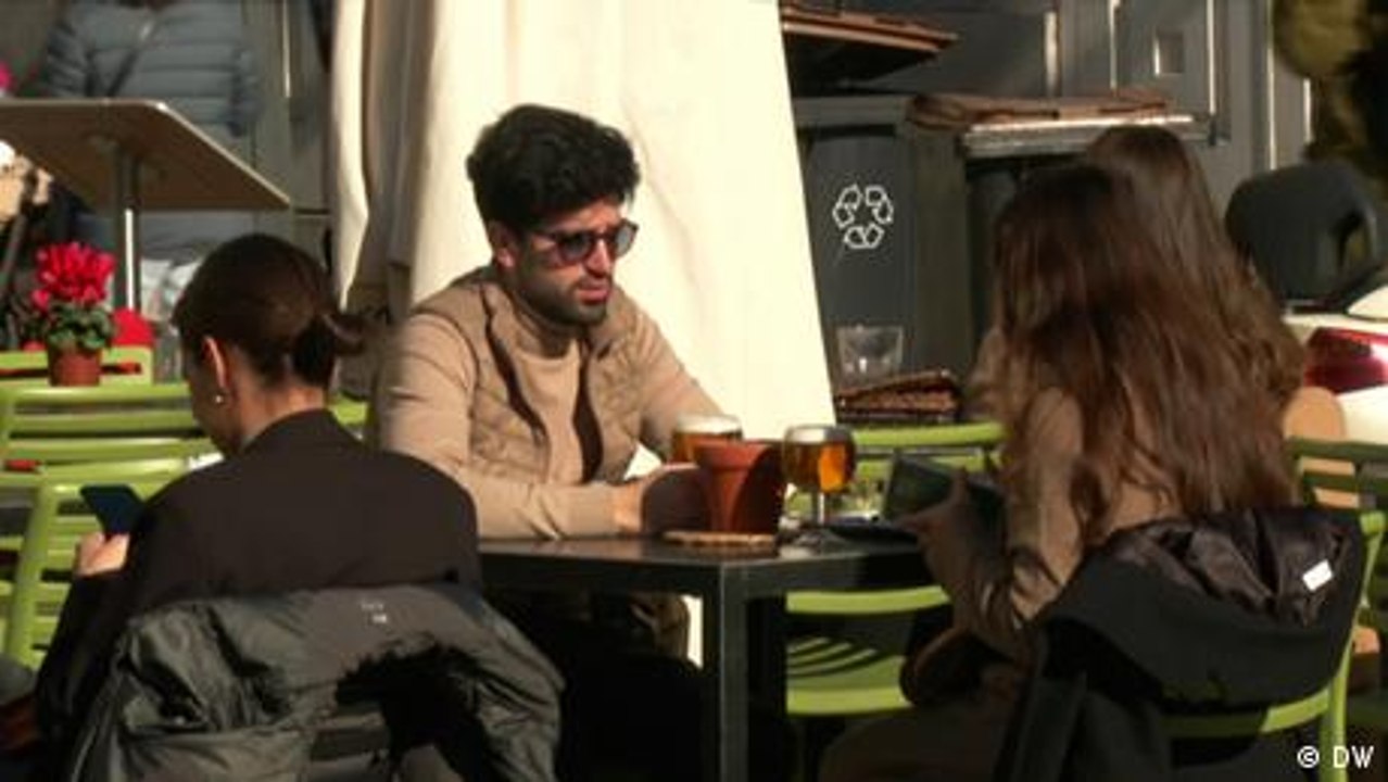 'Wir lernen jetzt, mit dem Virus zu leben': Spaniens neue Pandemie-Strategie