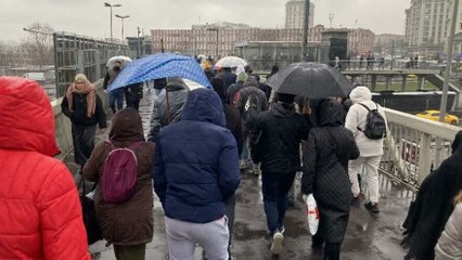 İstanbul’da kuvvetli yağmur başladı, kar yolda…
