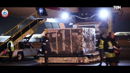استقبال شحنة لقاح استرا زينكا بمطار القاهرة