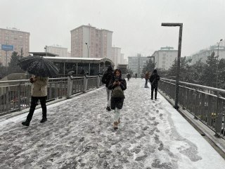 Kar yağışı aralıklarla etkisini sürdürüyor (1)