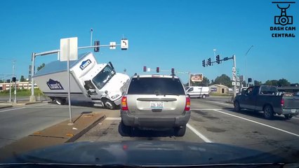 Ultimate driving fails compilation 2022_ Car Crashes, Idiot in cars, Instant Karma. #1