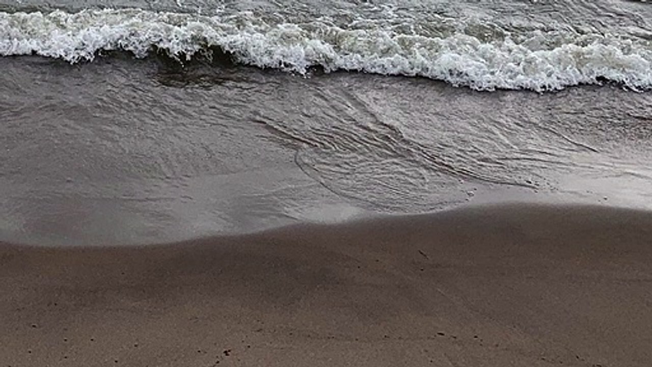 relaxing water sound 2 minutes