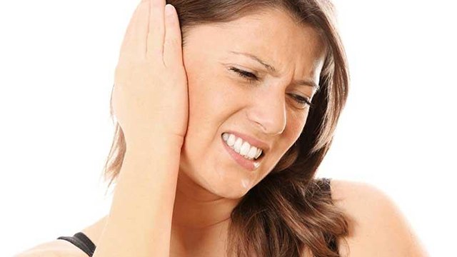 ठंड में कान दर्द क्यों होता है। ठंड में कान दर्द का कारण और इलाज । Boldsky