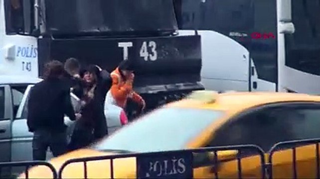 Gazeteci Sedef Kabaş Cumhurbaşkanı'na hakaret ten tutuklandı