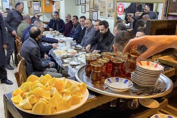 Emniyet müdürünün kahvaltı sürprizi esnafın yüreğini ısıttı