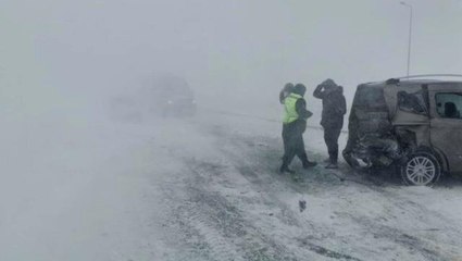 Türkiye kara teslim! Görüş mesafesinin 4 metreye düştüğü Erciyes'te kazalar kaçınılmaz oldu