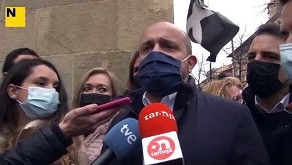 Alejandro Fernández (PP), a Vic: "No podem ni posar una carpa"