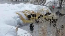 Van'da kar yağışı sonrası yaban hayvanlar unutulmadı